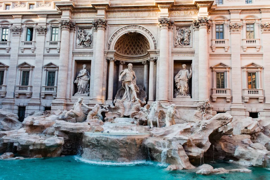 Football-Tour-Italy-Rome-Trevi.height-775_C0Wa6AL-1030x687