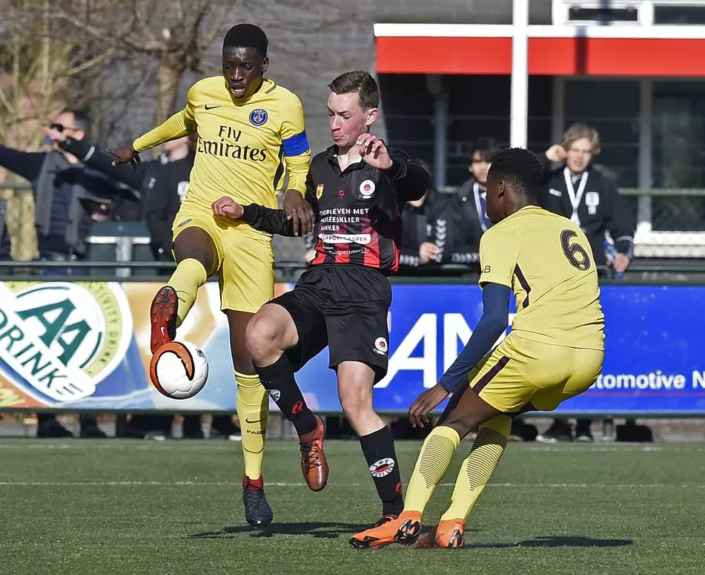 Game-Paris-Saint-Germain.height-775_jgBI6sl-705x575